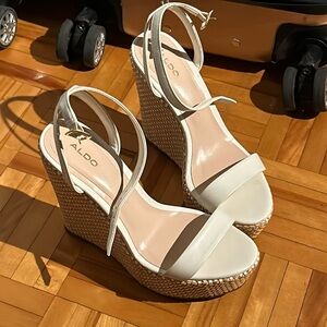 Aldo wedges